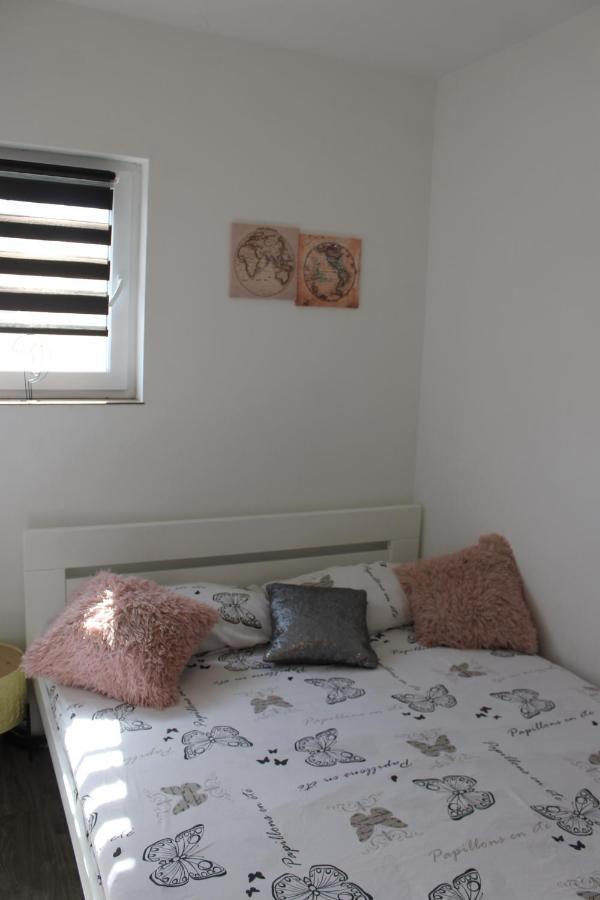 Apartamento Cozy Corners Nin Exterior foto